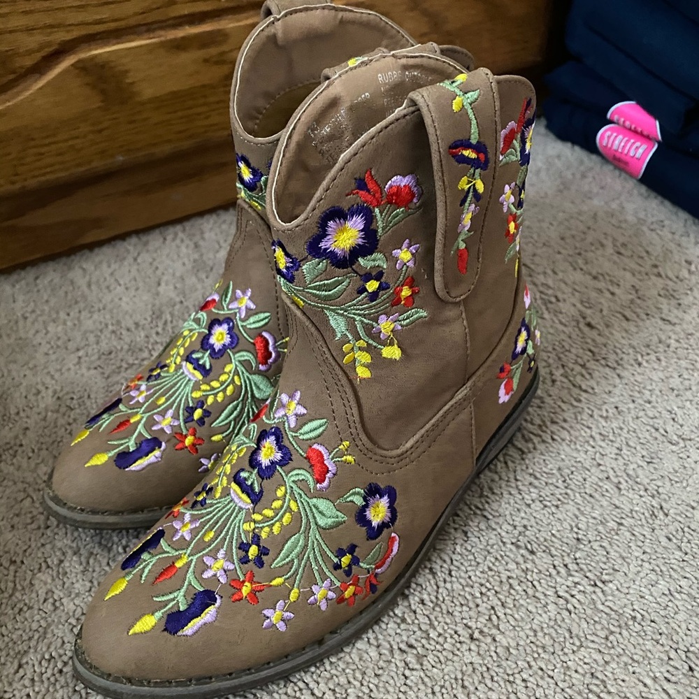 Kids cowboy boots